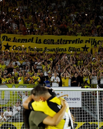 El gesto del NAC Breda con Mats Seuntjens