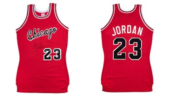 La camiseta autografiada de Michael