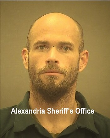 Jacob Chansley posa para una