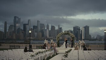 Connor (Alan Ruck) y Willa