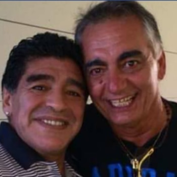 Maradona y Saggioratto. Jugaron juntos