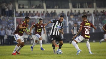 El Ferroviario tuvo la iniciativa en la mayor parte del encuentro (Foto: @CACCSANTIAGO)