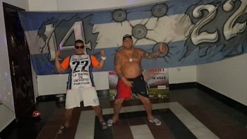 El de camiseta de Lamadrid