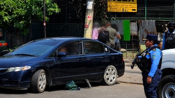 Honduras: Madre e hijo son asesinados a balazos dentro de un carro
