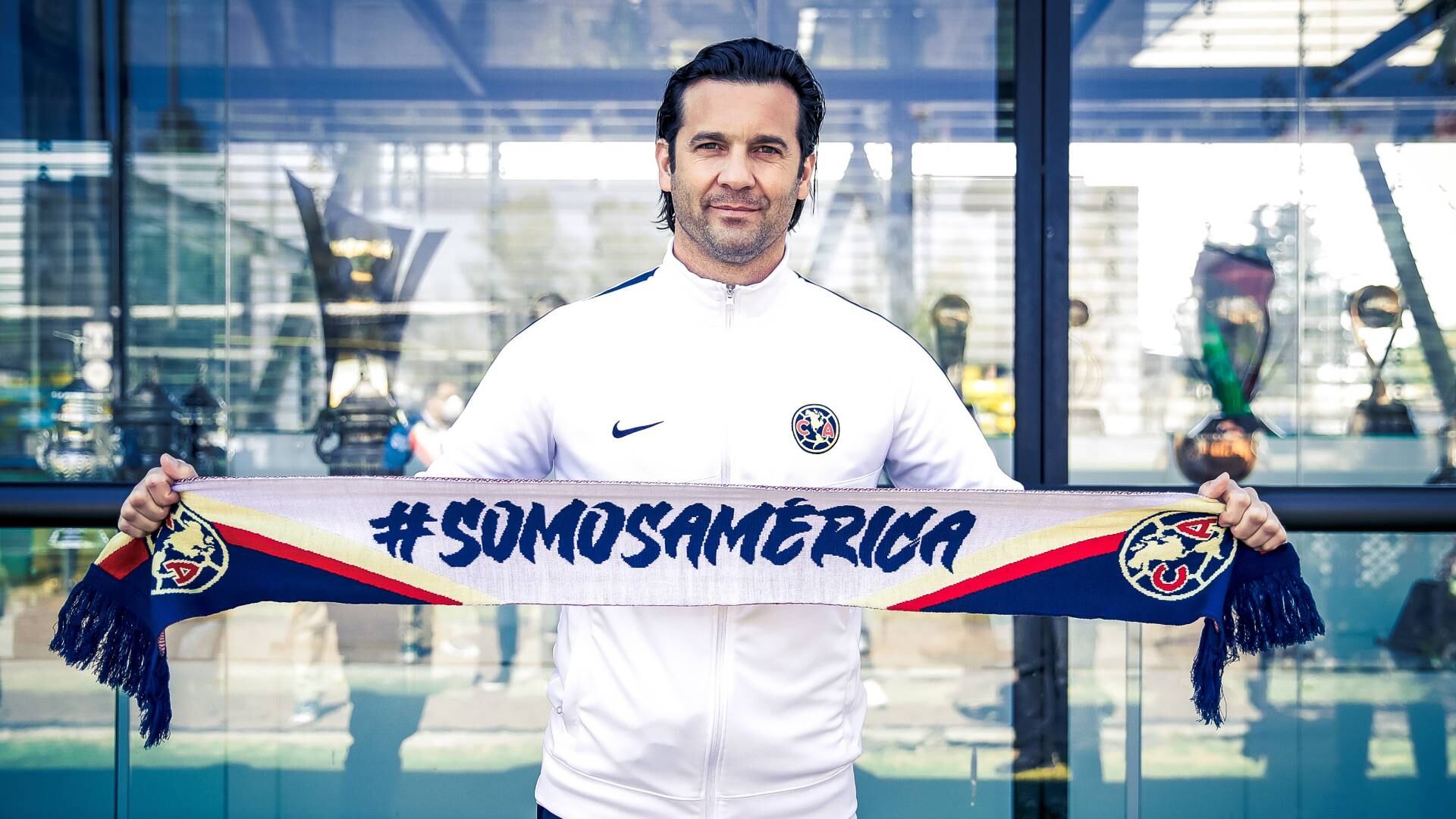 Santiago Solari llegó al Club América para el Clausura 2021 con la misión de romper la sequía de tres años sin ganar el torneo local (X/ @ClubAmerica)