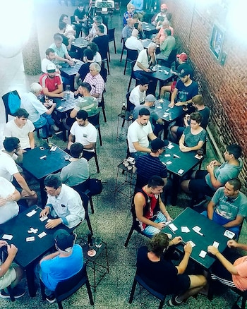 Otros tiempos, con mesas abarrotadas