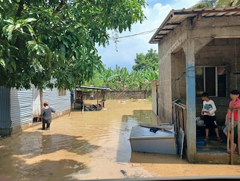 Copeco reportó de forma preliminar que entre 40 y 50 familias resultaron afectadas por las precipitaciones y el desbordamiento de un río secundario.