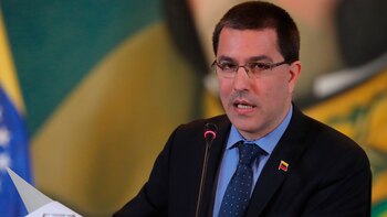 “Métanse en sus asuntos”: la