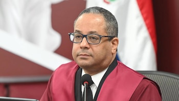La alta corte declaró inadmisible la demanda porque el presupuesto de 2025 ya había perdido vigencia cuando resolvió, aunque el caso buscaba frenar la suspensión anual del ajuste por inflación (Foto cortesía Tribunal Constitucional)