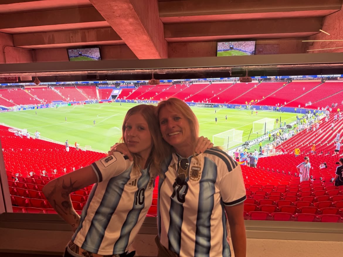 Francesca Tomasi y Marcella Hetfield disfrutaron la clasificación de Argentina a las semifinales del Mundial
