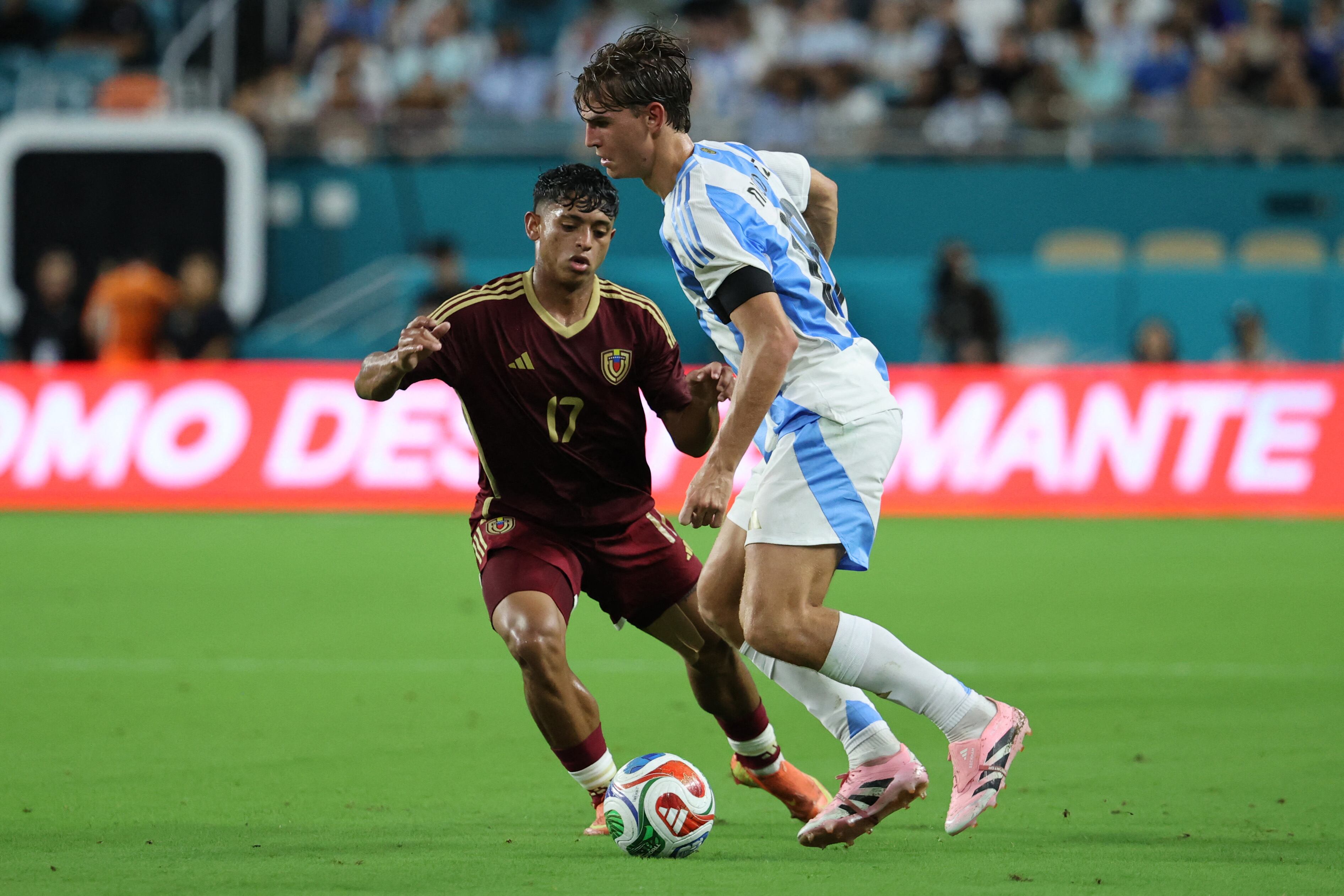 Nico Paz cuenta con grandes posibilidades de representar a Argentina en el Mundial 2026 (Photo by Leonardo Fernandez / GETTY IMAGES NORTH AMERICA / Getty Images via AFP)