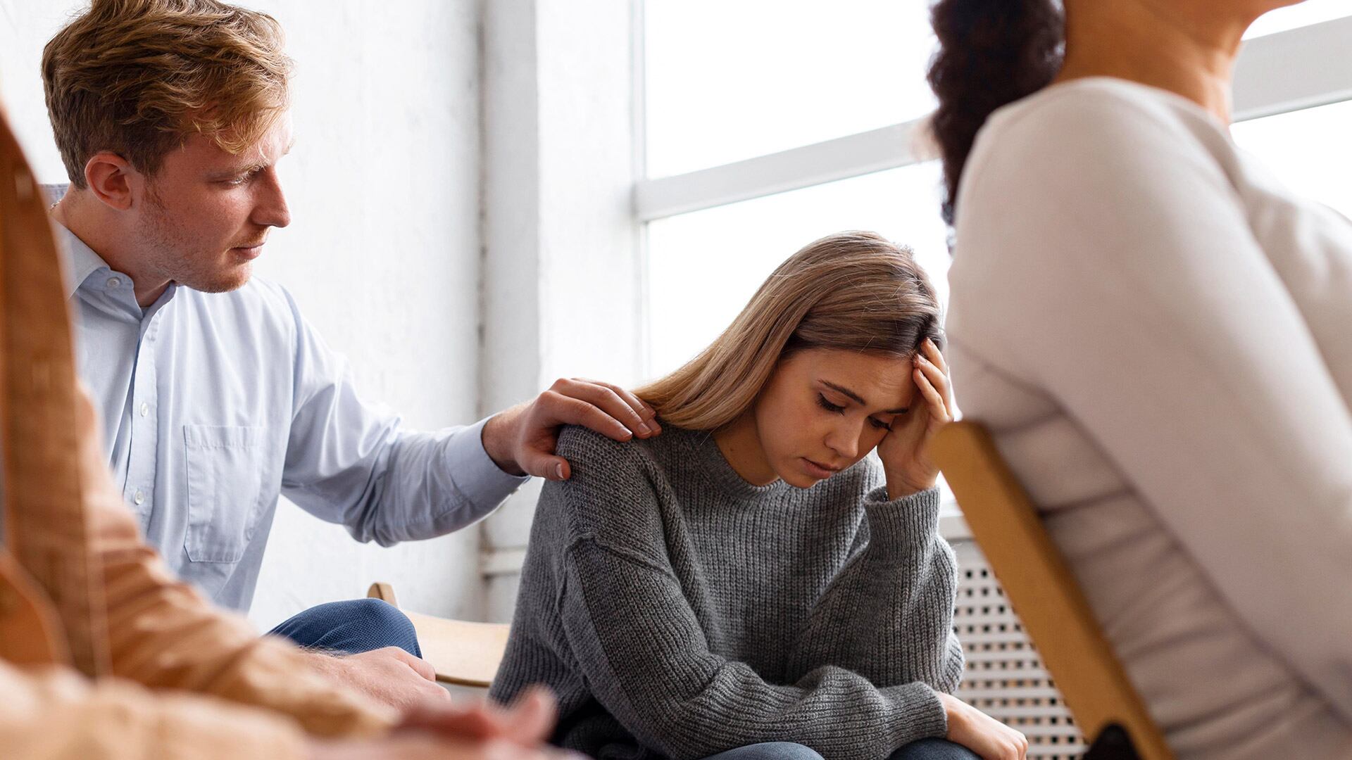 El desarrollo de la asertividad y el aprendizaje a decir 'no' protegen el bienestar emocional y previenen la ansiedad (Freepik)