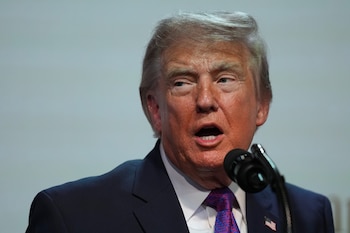 Los factores que complicaron el proceso figuraron las tensiones por las posiciones de Trump sobre Groenlandia y un fallo de la Corte Suprema de Estados Unidos que anuló varios de los aranceles impulsados por el mandatario (AP)