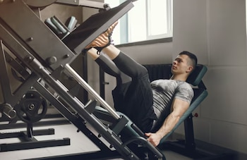 Fortalecer piernas y glúteos es