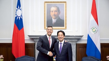 Los presidentes de Taiwán y Paraguay formalizaron acuerdos de inversión tecnológica y de comercio en Taipei