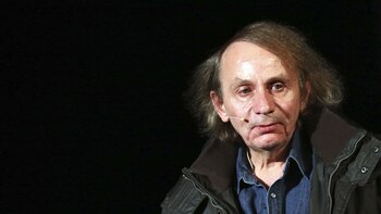 Michel Houellebecq, denunciado por “incitación