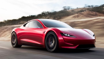 Tesla confirma fecha de lanzamiento de la nueva generación del Roadster, su icónico deportivo