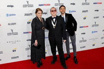 Paz Leon, Alfred Oliveri y