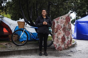 Antonella tiene 27 años y