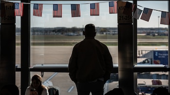 Las autoridades de migración de