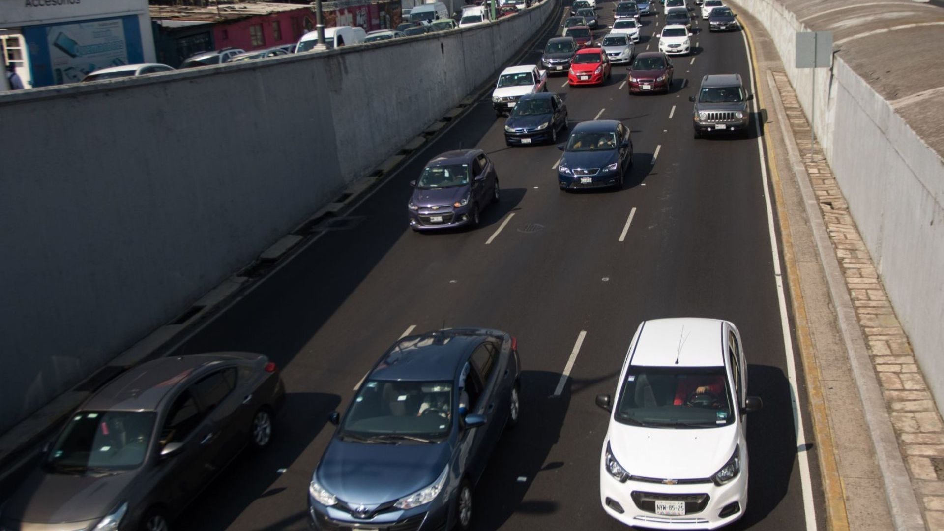 Baja California elimina trámites presenciales para renovar tarjeta de circulación