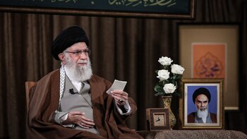 El líder supremo iraní amenazó