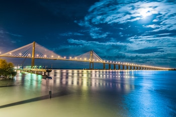 Con una extensión total cercana a los 60 kilómetros, incluyendo puentes y viaductos sobre el delta del Paraná, la obra pasó a ser un corredor estratégico dentro del sistema de transporte terrestre argentino (Ilustración: Movant Connection)