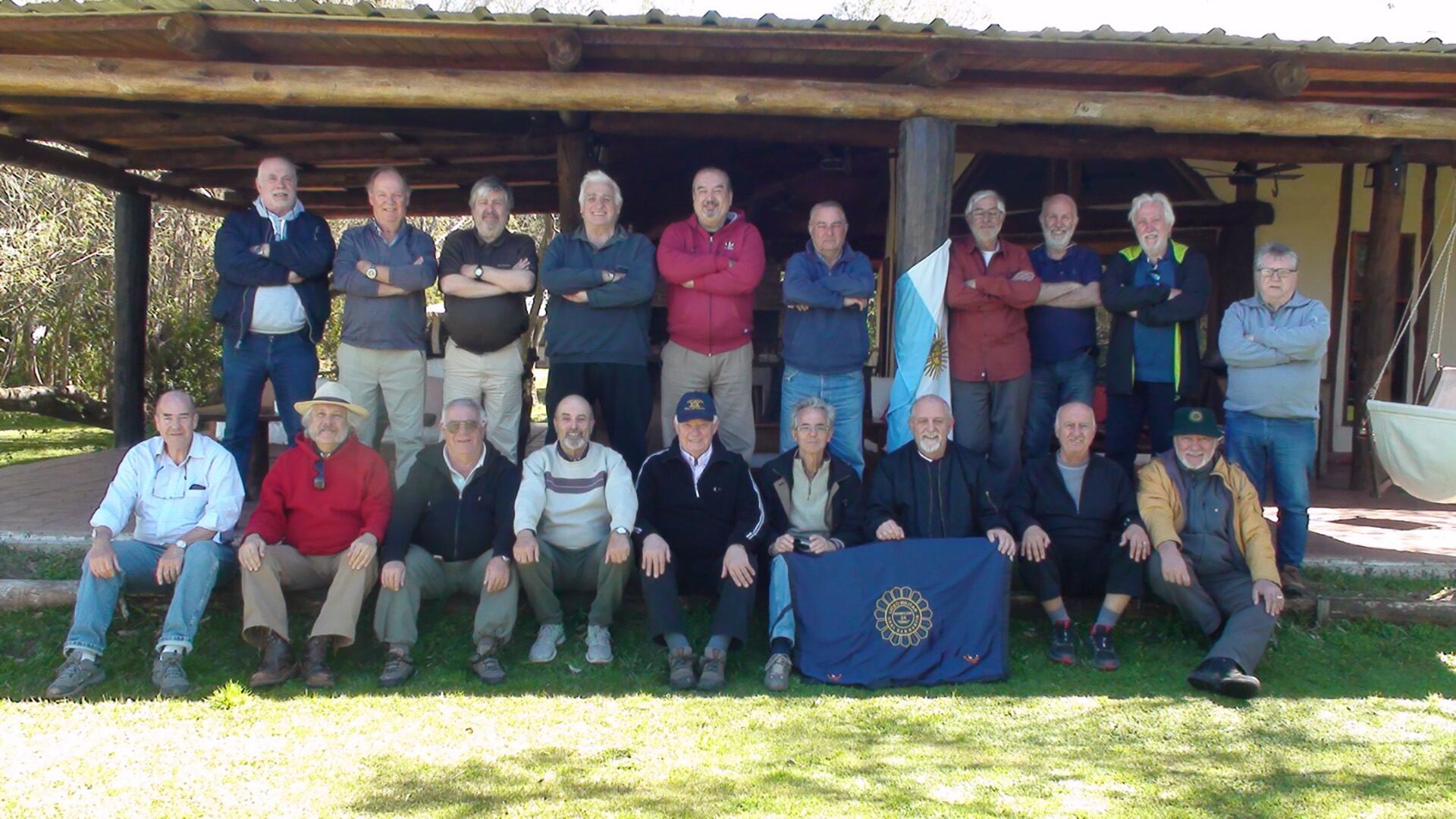 Integrantes de la camada 24 del Liceo Militar General San Martín de paseo en los esteros del Iberá