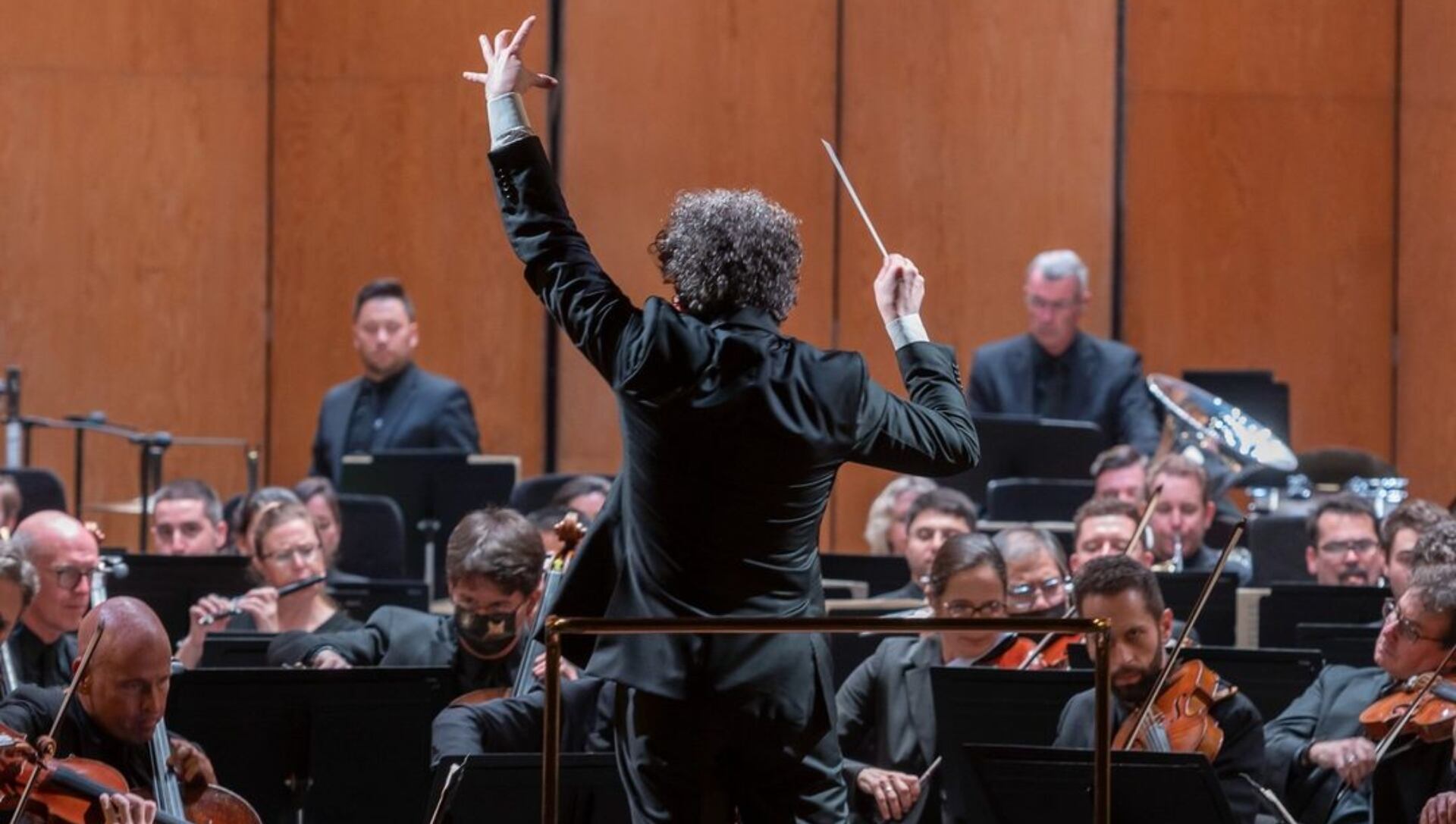 Daniel Harding será el nuevo director musical de la Filarmónica de Los Ángeles tras la salida de Gustavo Dudamel