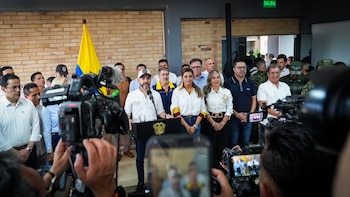 Abelardo de la Espriella participó en un PMU en el que se abordó la situación que enfrenta el Tolima por los incendios forestales. Aseguró que hay más de 50.000 hectáreas afectadas - crédito @AdrianaMatizTol/X