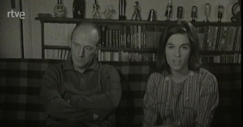 Natalia Figueroa junto al artista