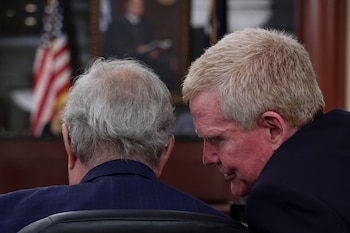 La Corte Suprema de Carolina del Sur anuló la condena de 2023 a Alex Murdaugh por irregularidades de la entonces secretaria judicial Rebecca Hill sobre el jurado (Tracy Glantz / The State vía AP, Pool).