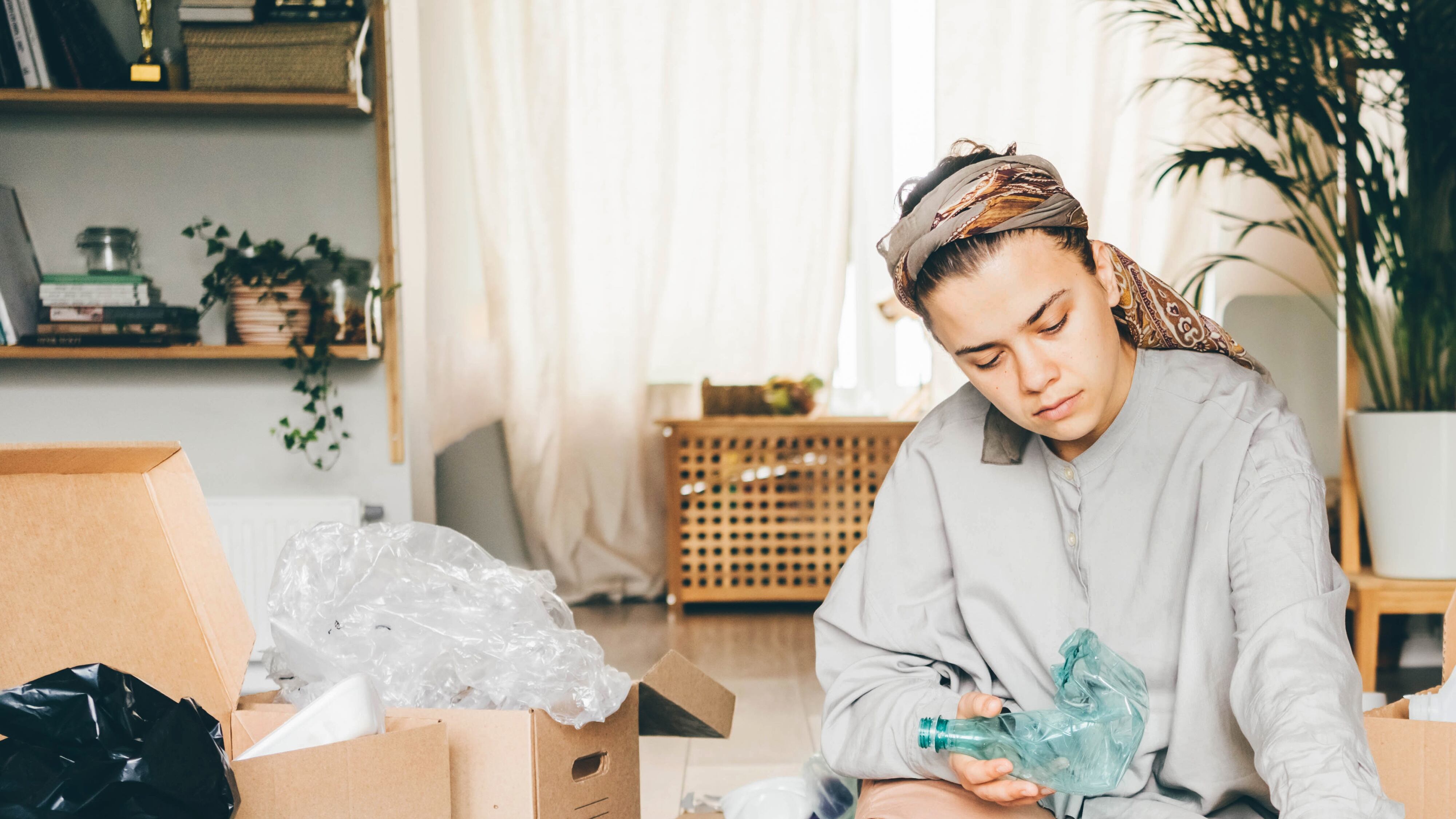 Estudios previos detectaron microplásticos como poliestireno, polietileno y polipropileno en el agua potable de todo el mundo (Freepik)