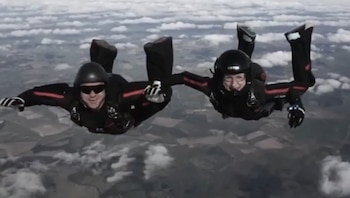 De los 2,3 millones de