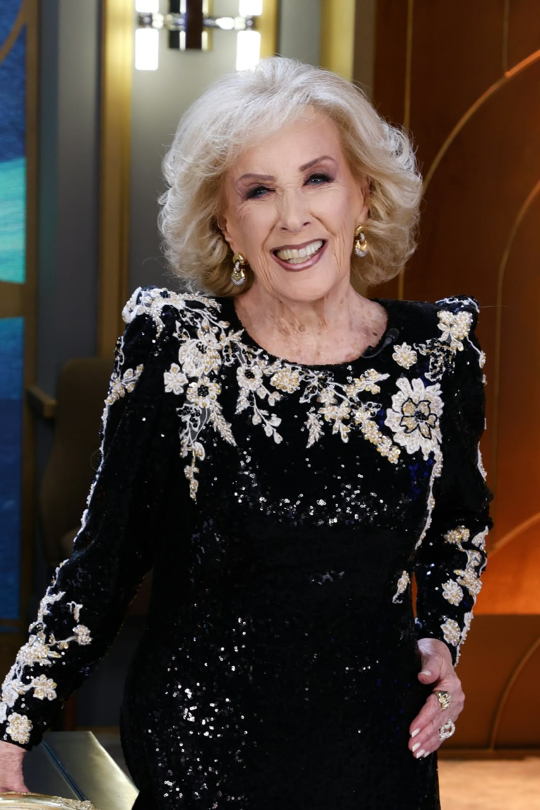 La Chiqui apostó por un vestido de Claudio Cosano