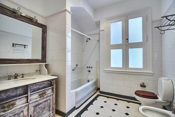 Uno de los baños que