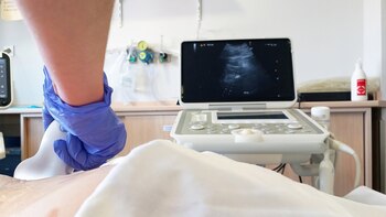 Las listas de espera y la falta de personal, los grandes problemas de los servicios de aparato digestivo, según la SEPD