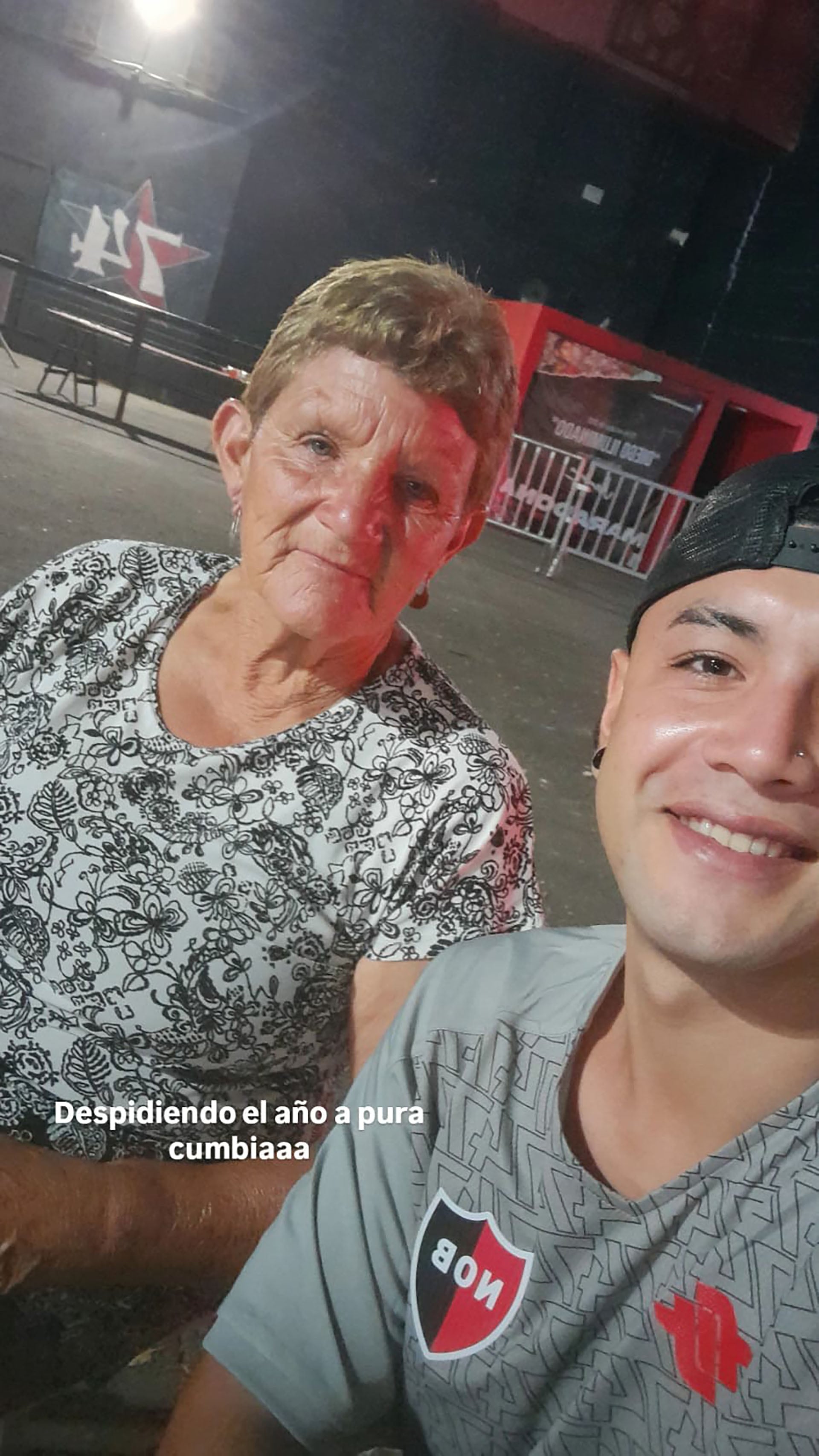 Brian junto a su mamá Roxana. Su papá, Abel, falleció hace 4 años