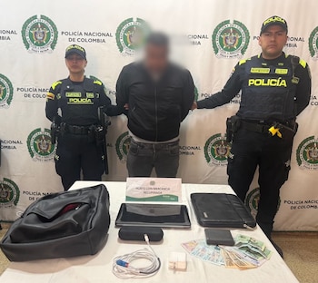 El ladrón fue puesto a disposición de la autoridad competente luego de su arresto y la incautación del dinero y los elementos de valor - crédito Mebog