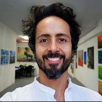 Alejandro es oriundo de Bogotá,