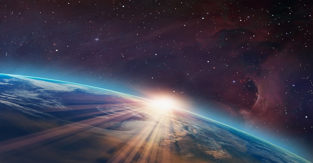 Tripulación de astronautas regresa antes de tiempo de la estación espacial por problema médico