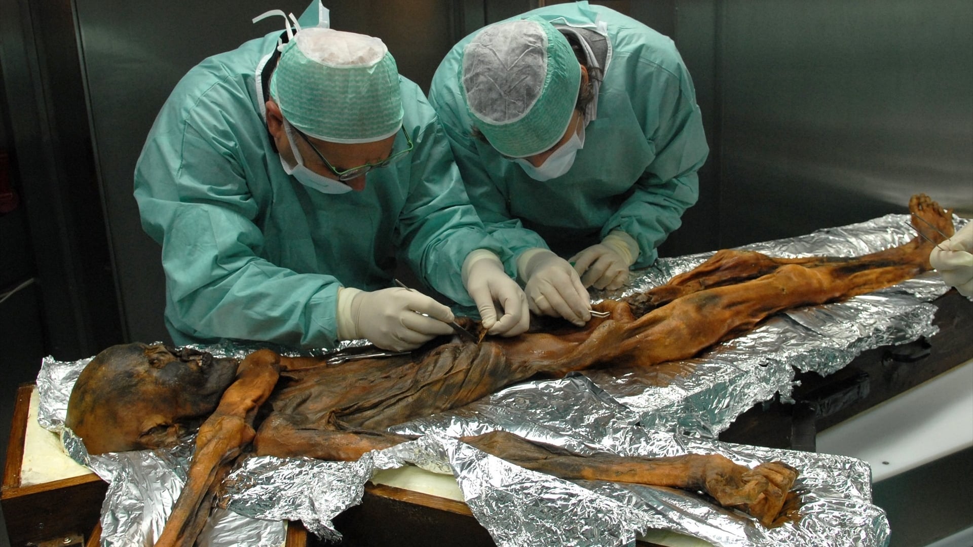 Otzi, el cadáver momificado por el frío durante 5.300 años, hallado en 1991 en un glaciar alpino (Europa Press)