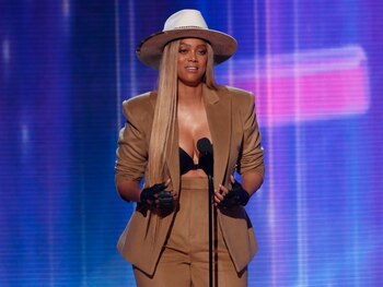 La supermodelo se preparó de forma muy intensa para el evento: practicó arduamente con tacones en distintos momentos del día (REUTERS/Mario Anzuoni)