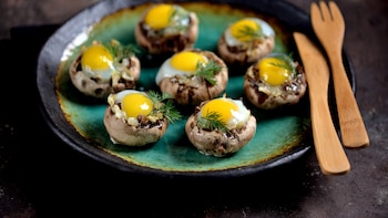 Tartaletas de champiñón relleno con