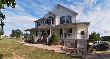 Cleo apareció tumbada en el