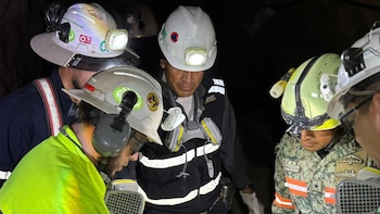 Suspenden operación de la Mina Santa Fe para investigar causas del accidente que atrapó a cuatro mineros
