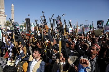 Manifestantes, en su mayoría partidarios