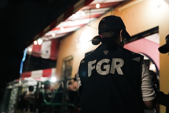 La policía italiana desmantela una red de prostitución que ofrecía fiestas con "todo incluido" a futbolistas. (Foto: FGR)