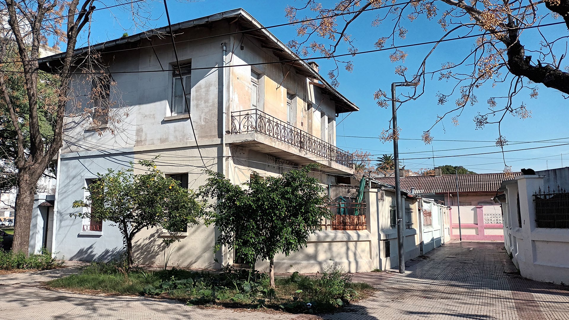 Roque Sáenz Peña asistió a la inauguración de La Colonia Obrera Nueva Pompeya el 17 de octubre de 1912 junto a autoridades civiles y eclesiásticas