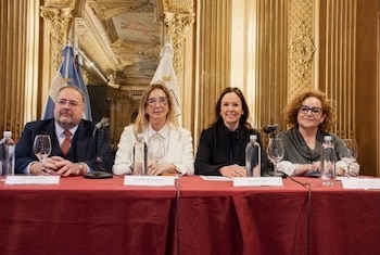 Javier Alejandro Bujan, Isabella Karina Leguizamón, Carolina Stanley y Carla Cavaliere participaron del panel de apertura institucional durante la presentación del Programa Senderos
